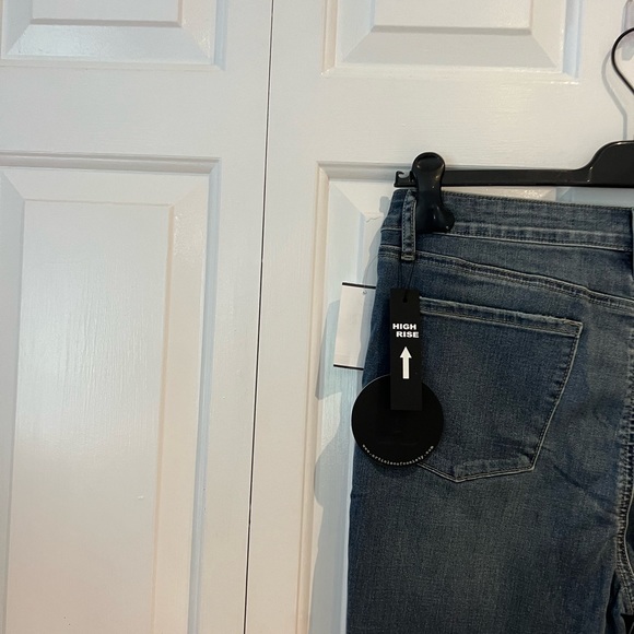 NWT Articles Of Society Distress High-rise Skinny Jean - Picture 3 of 5